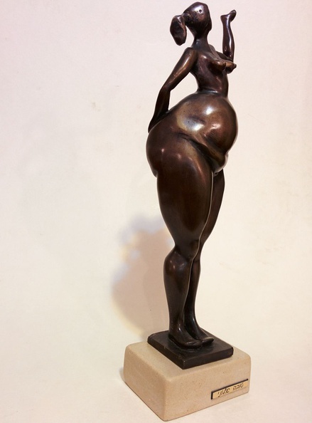 Tova Aloni bronze h40cm.jpg