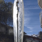 Amort Anton · „Himmelschlüssel“ · Edelstahl, Glasmosaik · 4,4 Meter · 2014