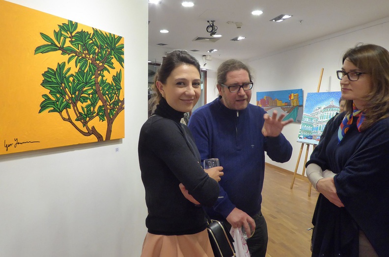 Yanovsky Vernissage 8.jpg