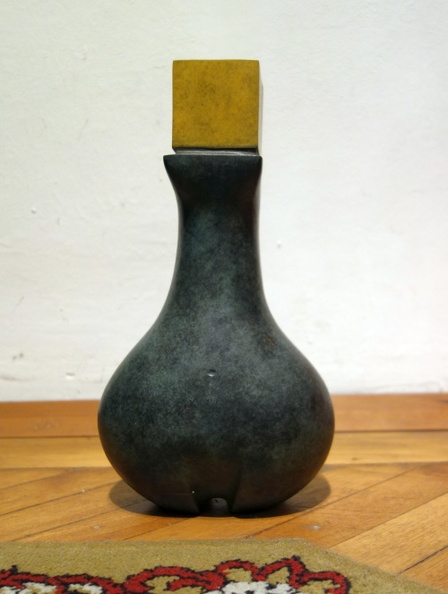 Sazesh  Mohammad, Flaschenfrau, Bronze, Höhe 27 cm.jpg